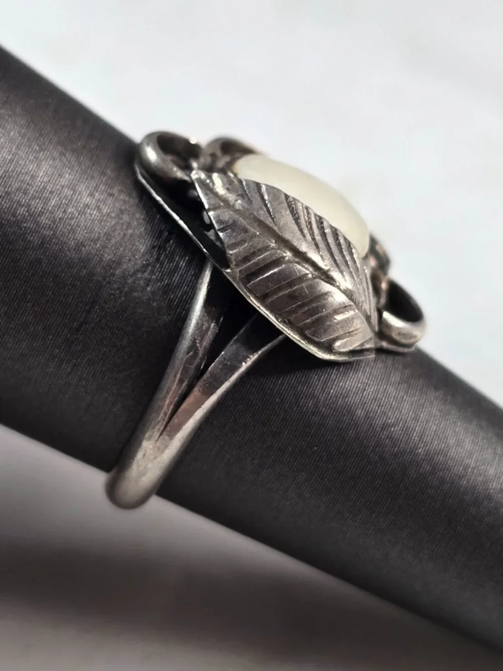 Womens Vintage Estate Sterling Silver Southwestern Style Ring 4.6g E624